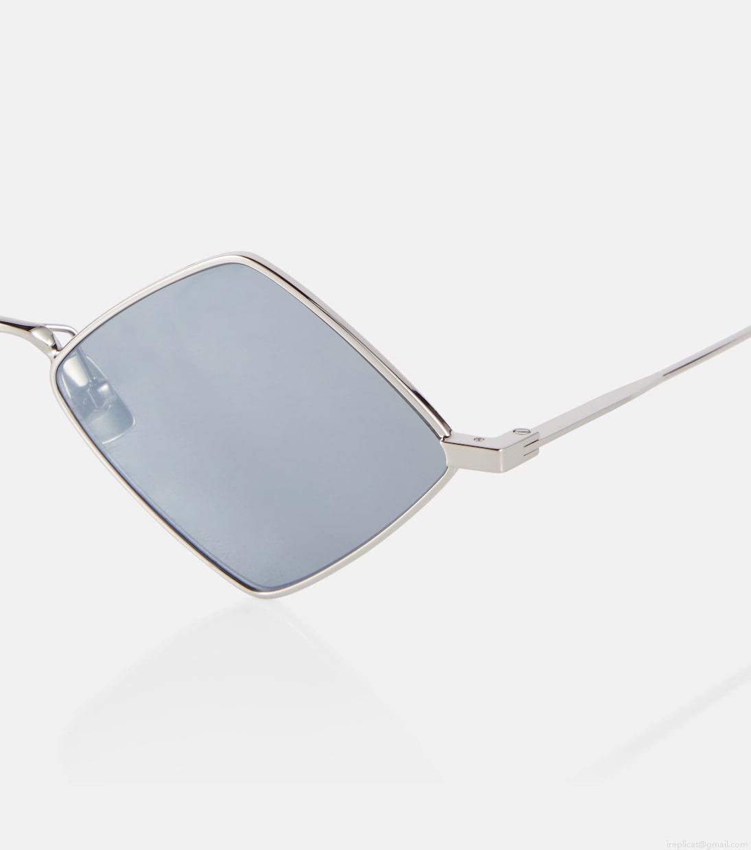 Saint LaurentSL 302 Lisa sunglasses