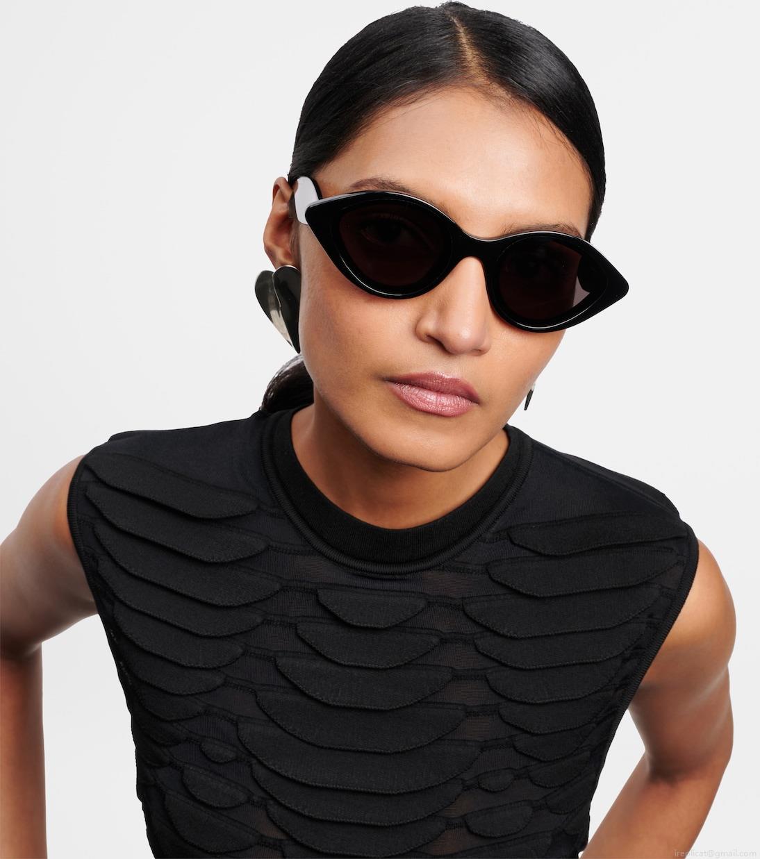 AlaïaOval sunglasses