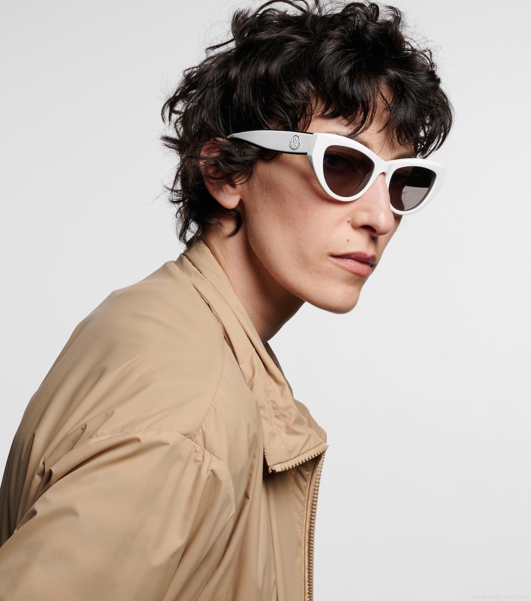 MonclerModd cat-eye sunglasses