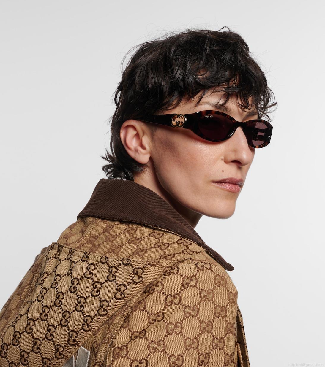 GucciInterlocking G oval sunglasses