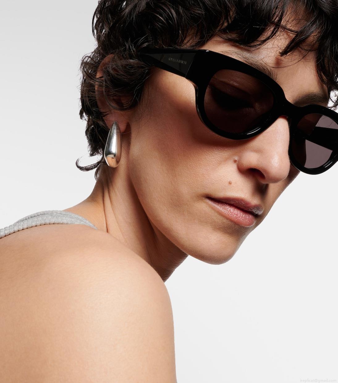 Bottega VenetaTriangle sunglasses